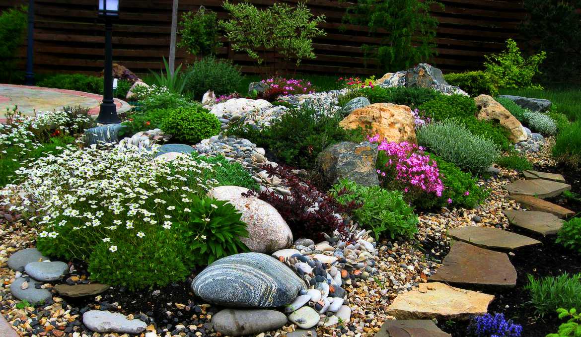 О рокарии, каменистом саде и способы обустроить красиво сад